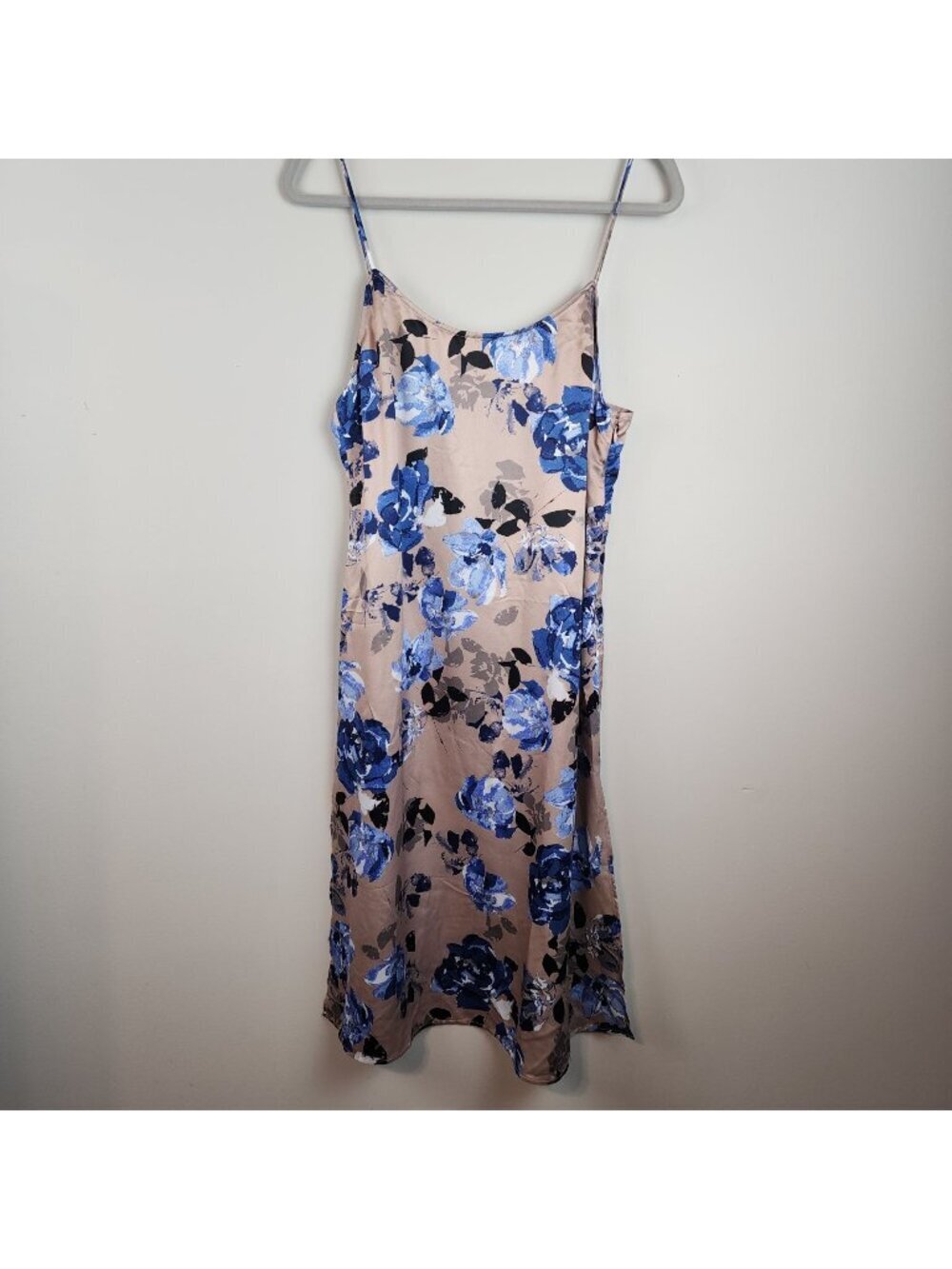 NBD ( Revolve ) Landon Floral Midi Slip Dress sz L women Tan Blue Silky New